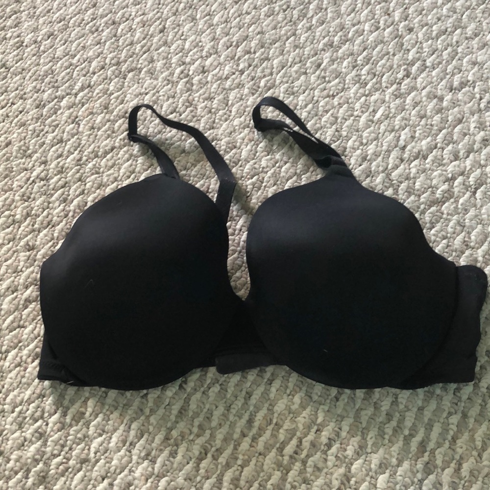 Warner’s most comfortable bra. 36 C.